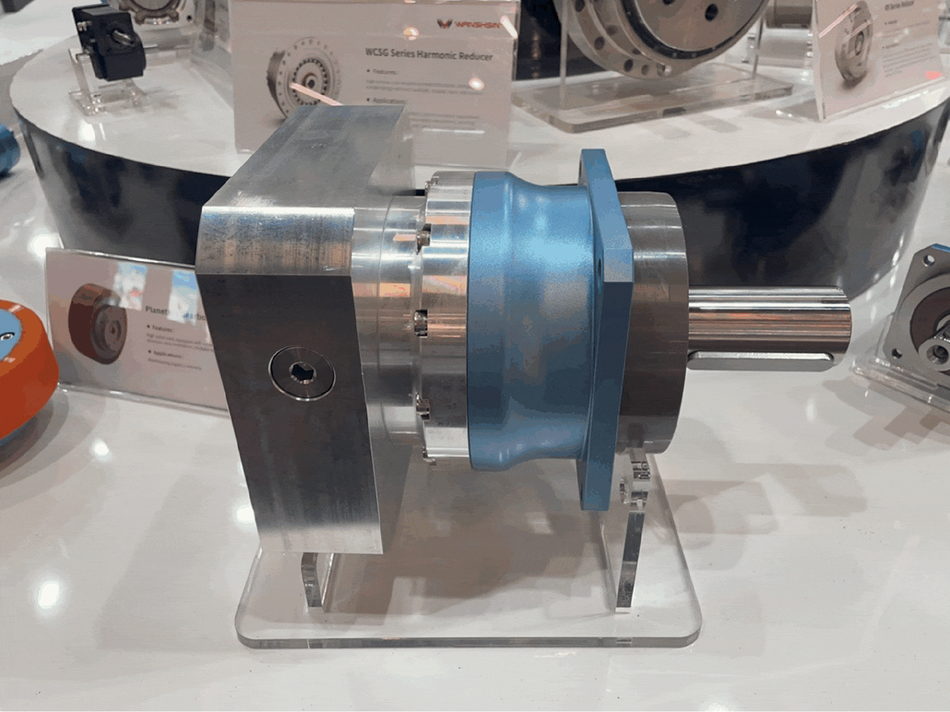 1700098193759611.gif 1700098193759611.gif